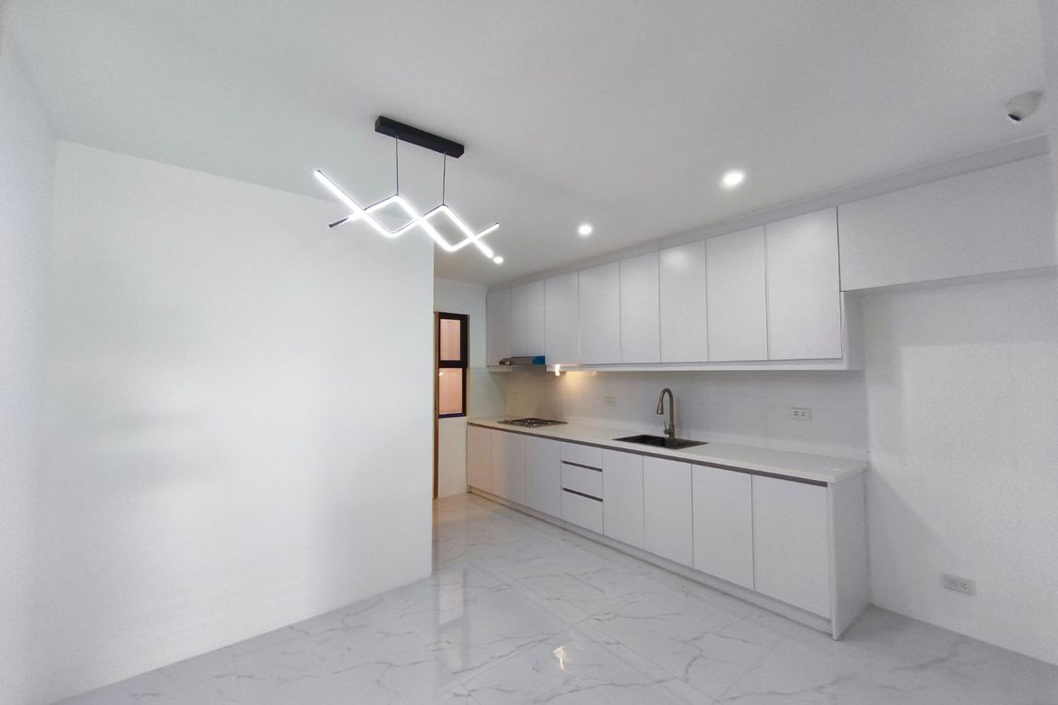 5 Bedroom Townhouse for Sale in Pilar, Las Piñas, Metro Manila – photo 5
