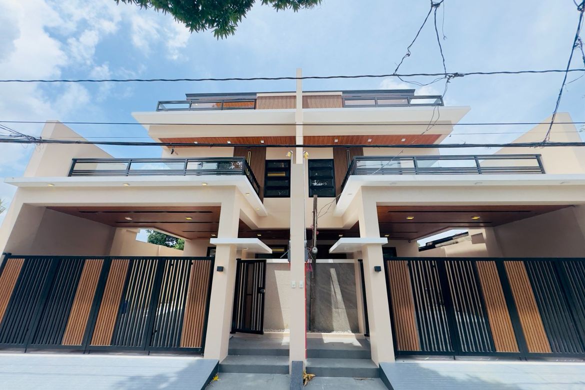 5 Bedroom Townhouse for Sale in Pilar, Las Piñas, Metro Manila