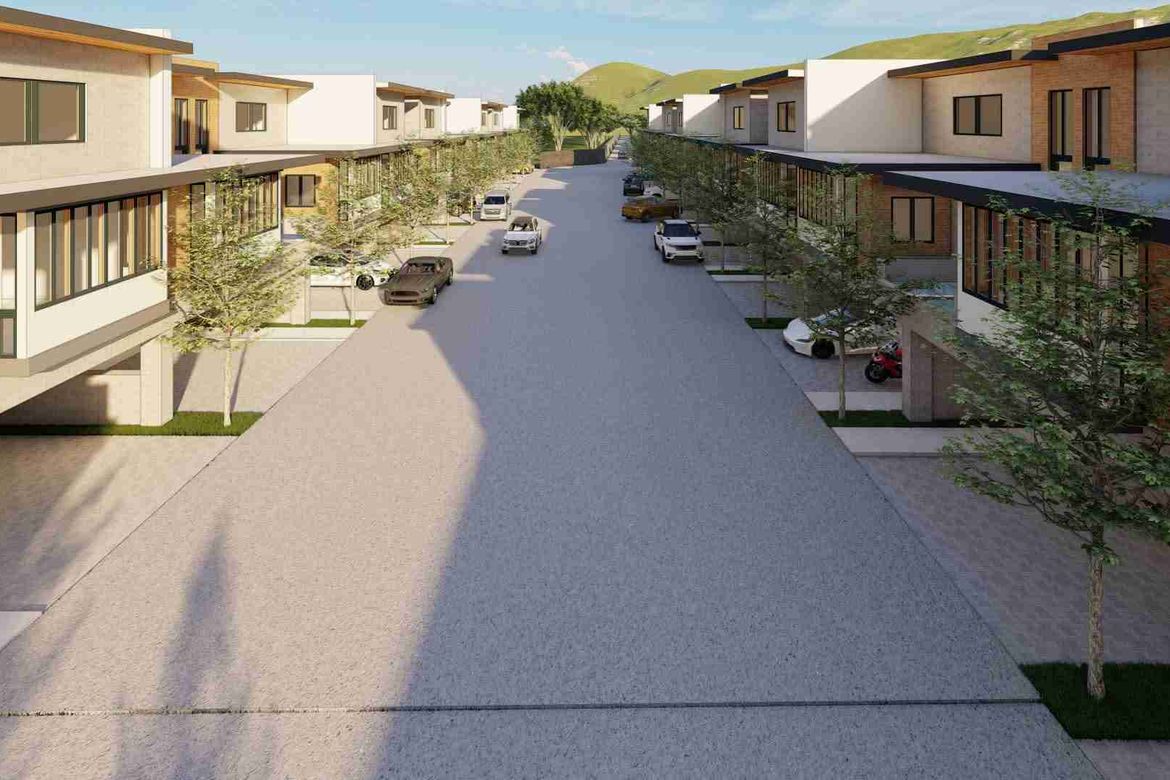 5 Bedroom Townhouse for Sale in Pinagkawitan, Lipa, Batangas – photo 3
