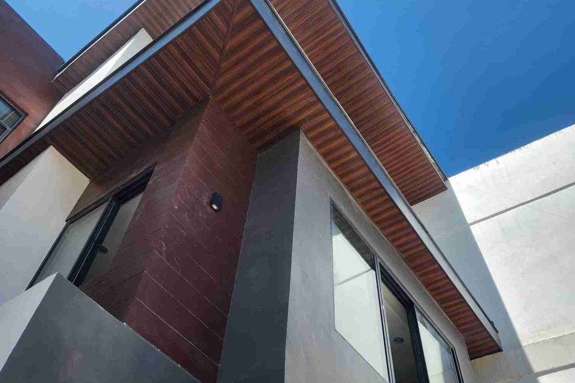 5 Bedroom Townhouse for Sale in Pinagkawitan, Lipa, Batangas – photo 5