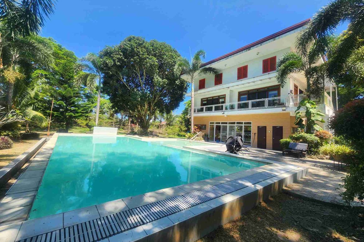 5 Bedroom Townhouse for Sale in Pinagkawitan, Lipa, Batangas – photo 8