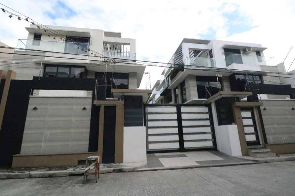 5 Bedroom Townhouse for Sale in Quiapo, Manila, Metro Manila near LRT-1 Carriedo – photo 6