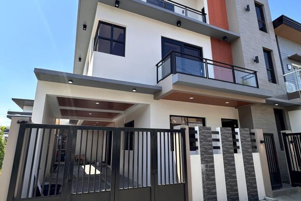 5 Bedroom Townhouse for Sale in San Andres, Cainta, Rizal – photo 3
