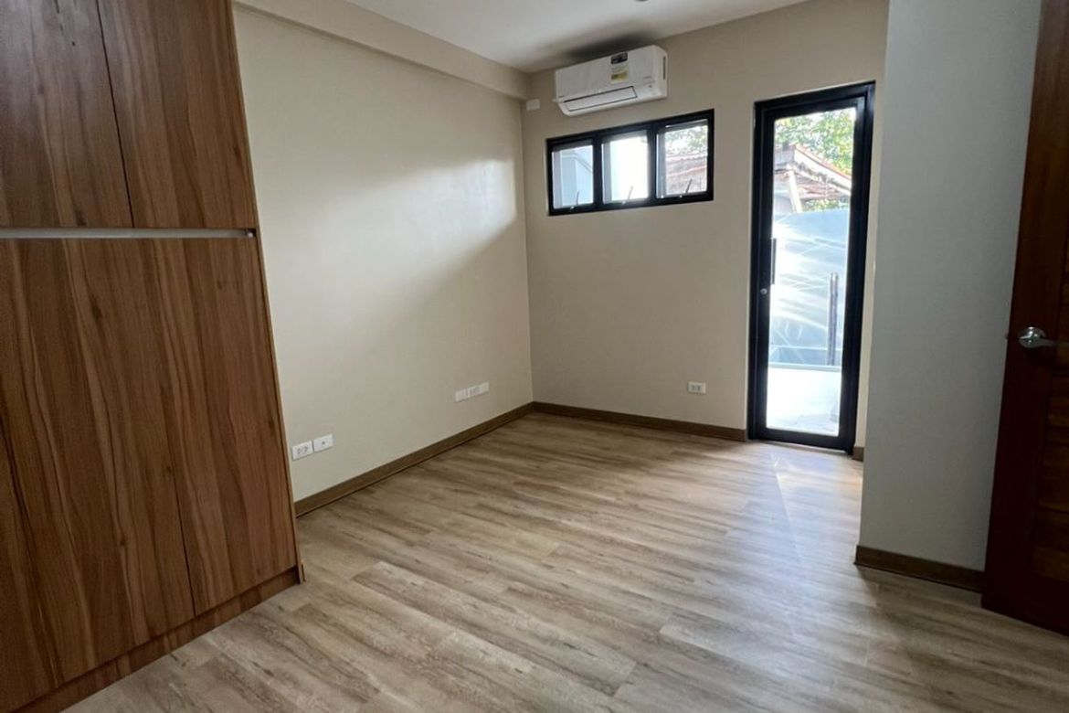 5 Bedroom Townhouse for Sale in Santa Mesa, Manila, Metro Manila near LRT-2 V. Mapa – photo 5