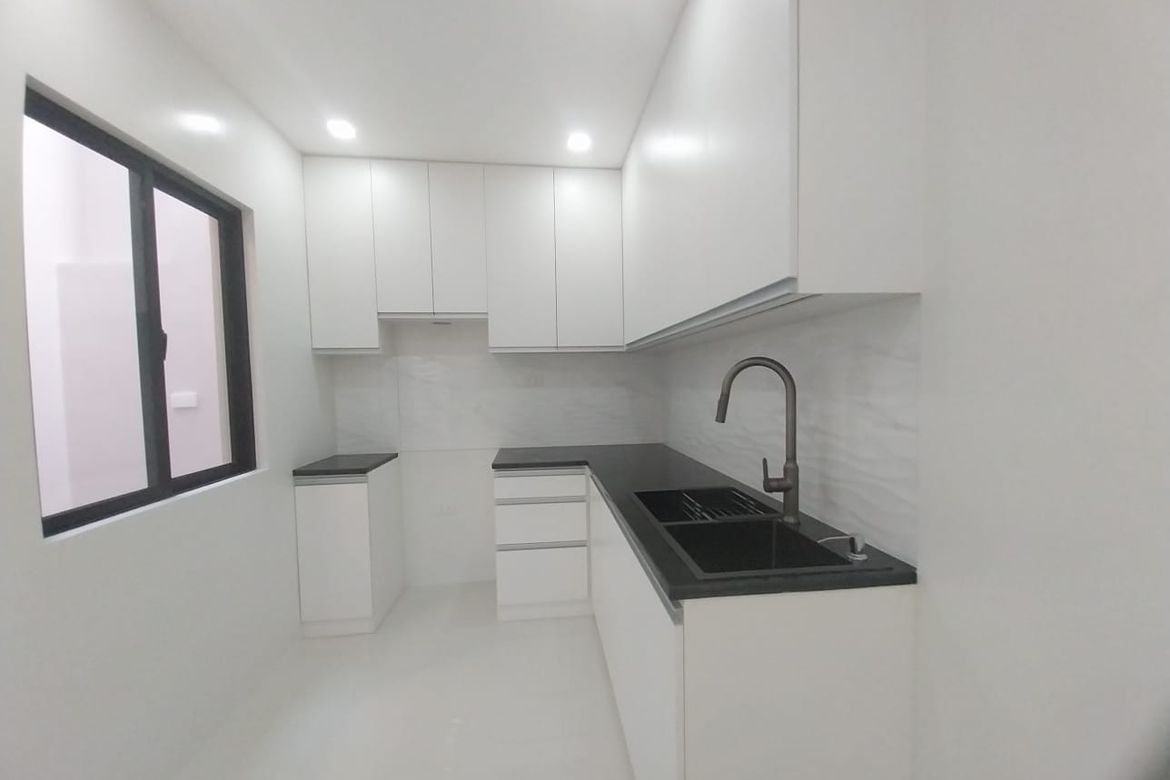 5 Bedroom Townhouse for Sale in Talon Kuatro, Las Piñas, Metro Manila – photo 8