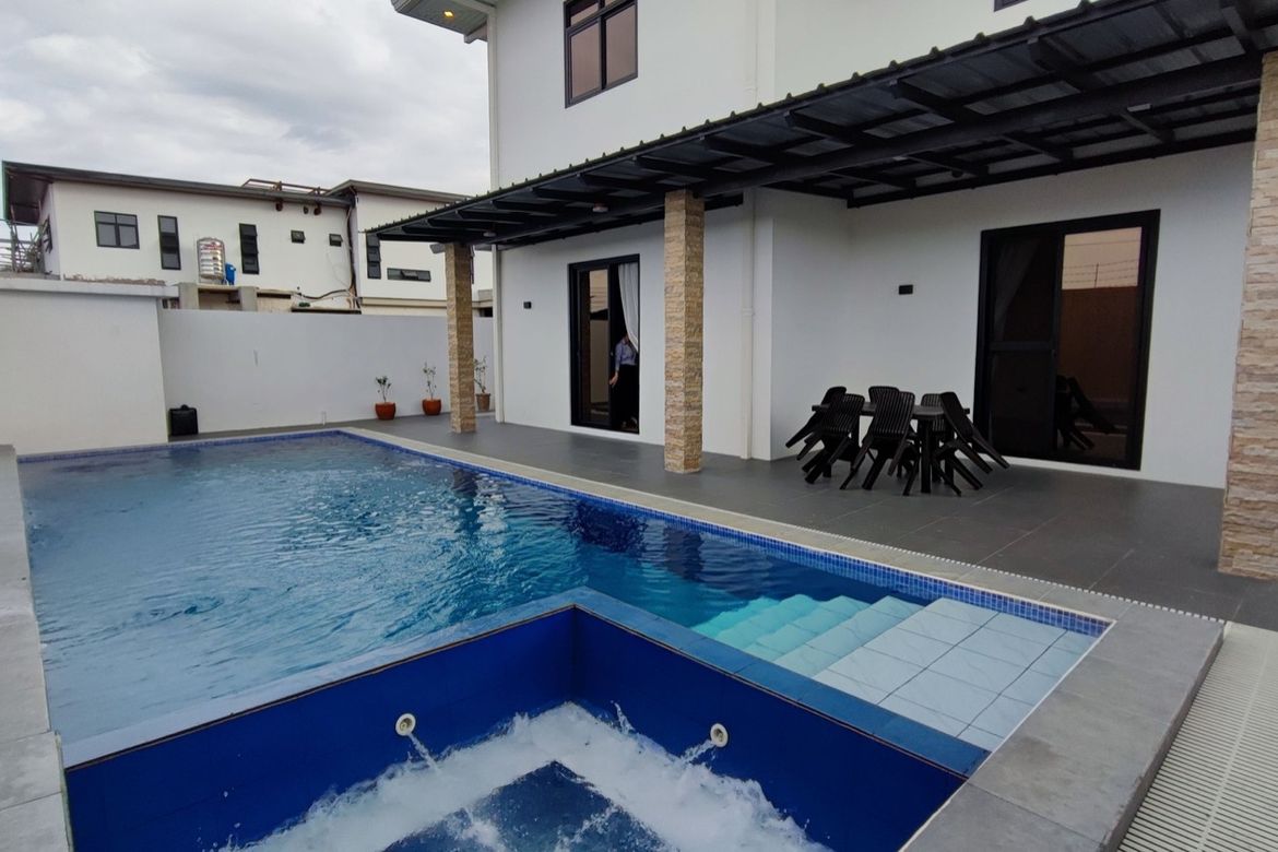 5 Bedroom Villa for Sale in Amsic, Angeles, Pampanga – photo 3