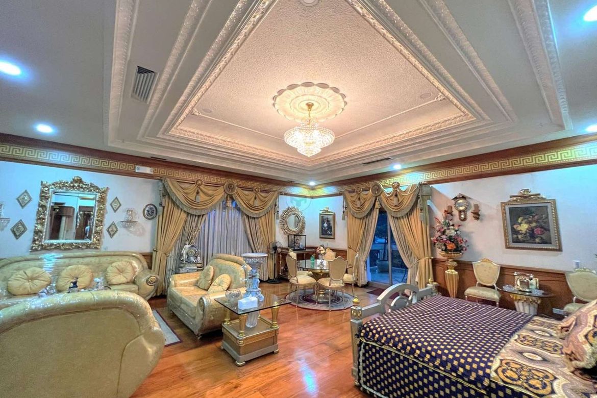 5 Bedroom Villa for Sale in Batasan Hills, Quezon City, Metro Manila – photo 7