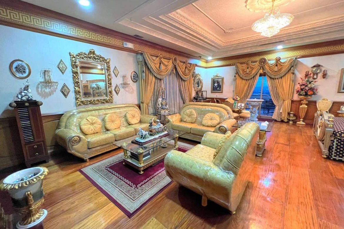 5 Bedroom Villa for Sale in Batasan Hills, Quezon City, Metro Manila – photo 8