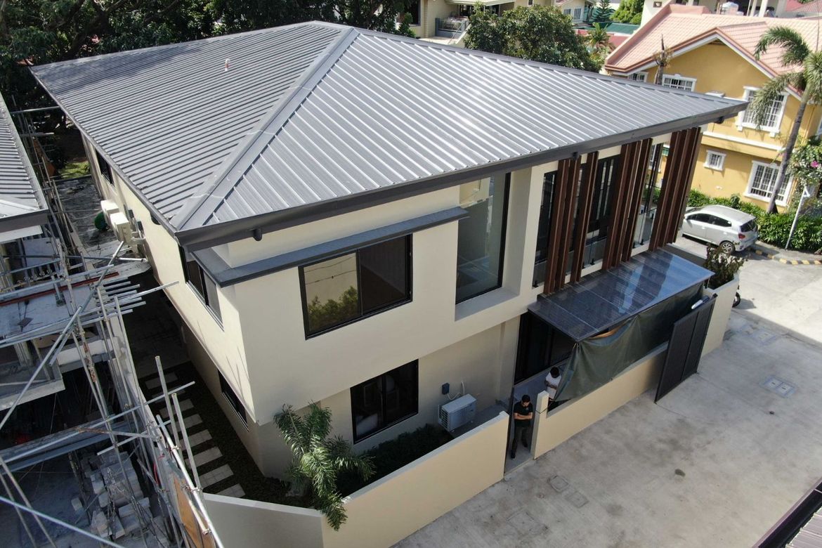 5 Bedroom Villa for Sale in BF Homes, Parañaque, Metro Manila