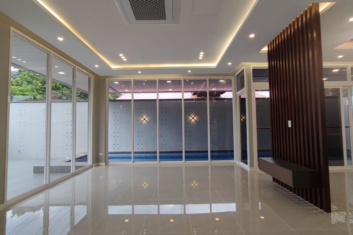 5 Bedroom Villa for Sale in Cutcut, Angeles, Pampanga – photo 2