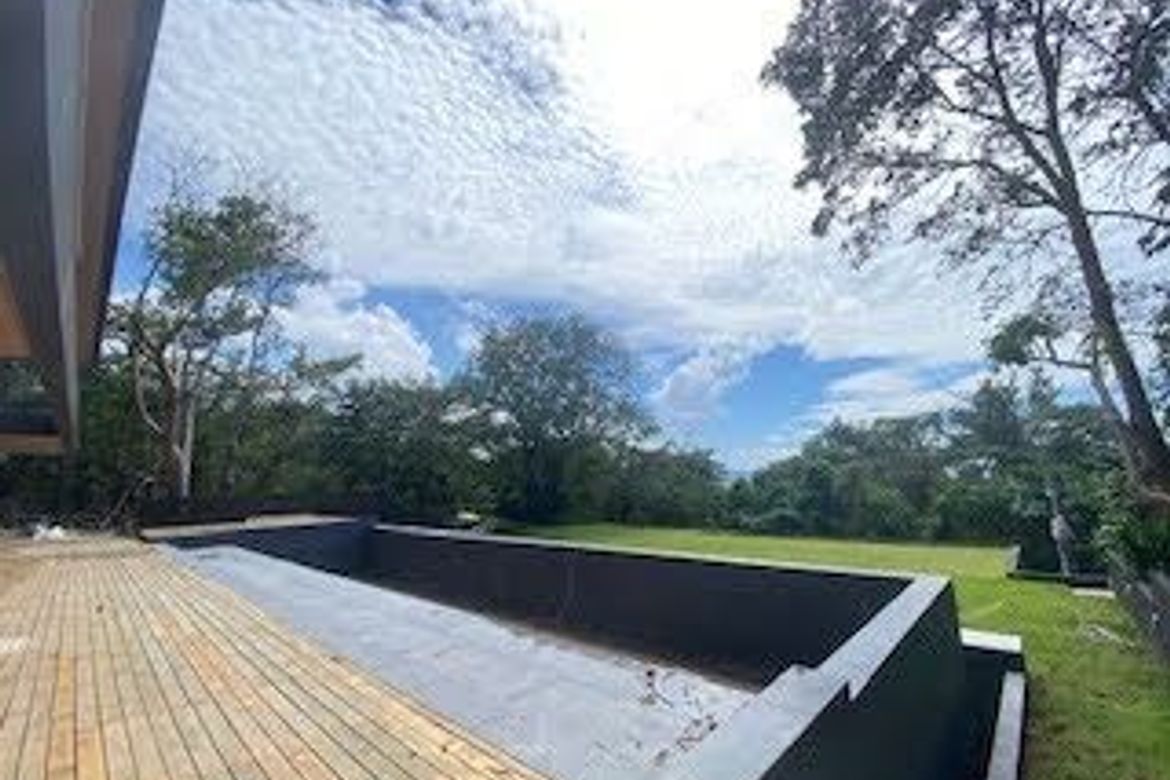 5 Bedroom Villa for Sale in Maugat, Nasugbu, Batangas – photo 4