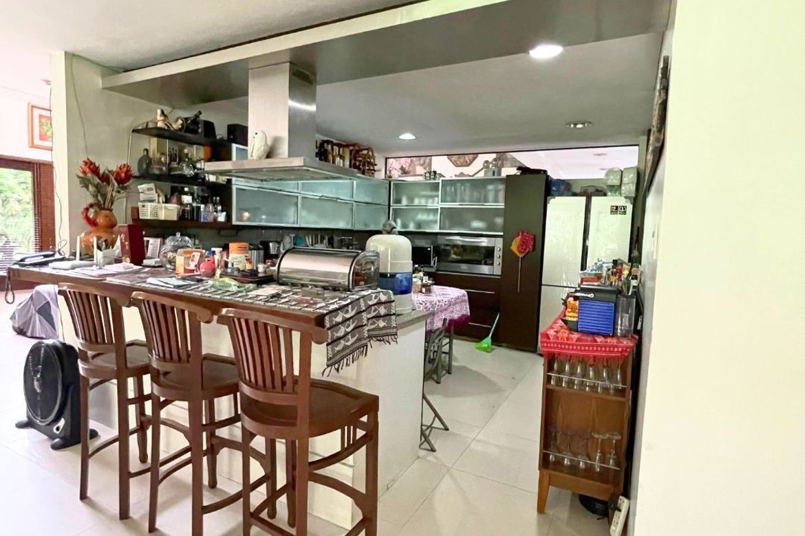 5 Bedroom Villa for Sale in Pansol, Quezon City, Metro Manila – photo 2