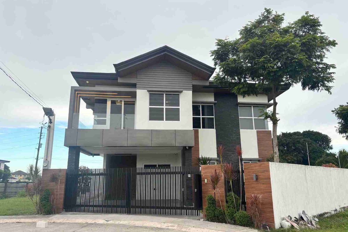 5 Bedroom Villa for Sale in San Rafael, Mexico, Pampanga