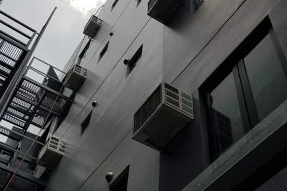 56 Bedroom Shophouse for Sale in Guadalupe Nuevo, Makati, Metro Manila near MRT-3 Guadalupe