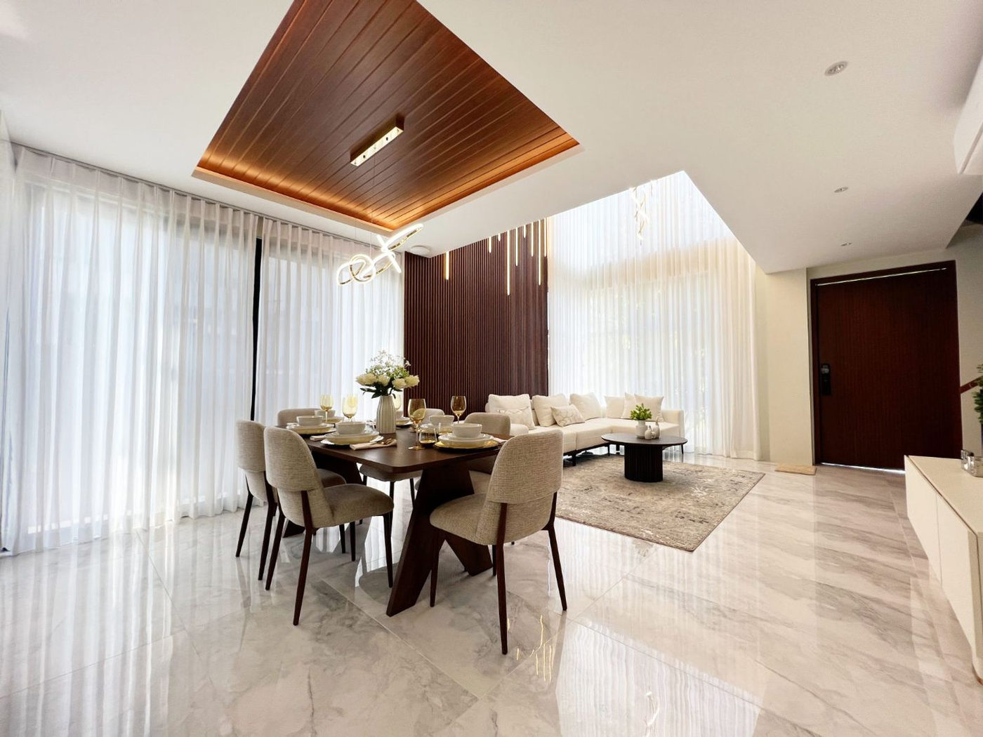 Brand-New 6-Bedroom Bali-Inspired House for Sale in Bali Mansions, South Forbes, Silang, Cavite – photo 7
