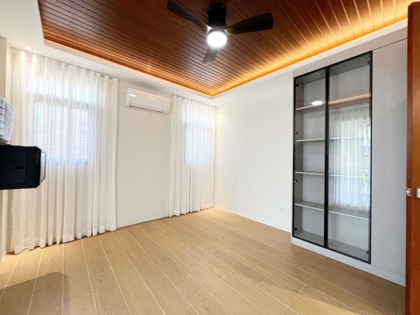 Brand-New 6-Bedroom Bali-Inspired House for Sale in Bali Mansions, South Forbes, Silang, Cavite – photo 28