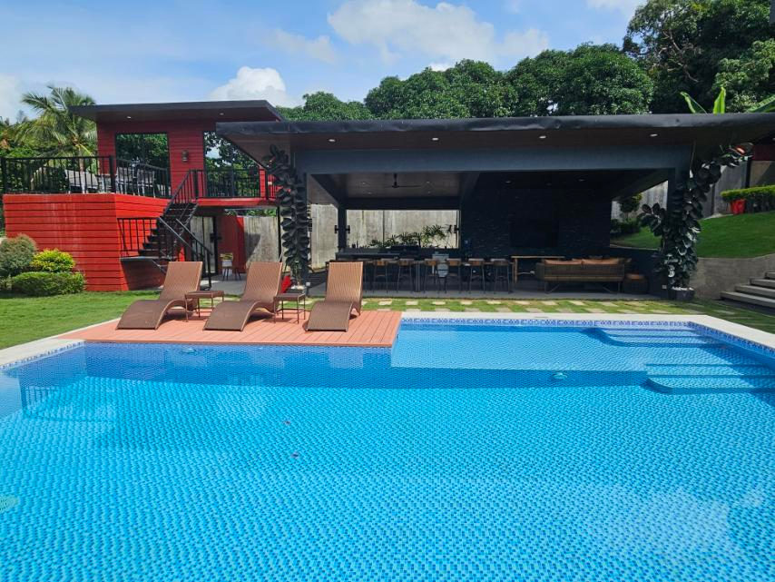 6-Bedroom House and Lot with Pool for Sale in Sacramento Valley, Sampaloc Road, Tanay, Rizal