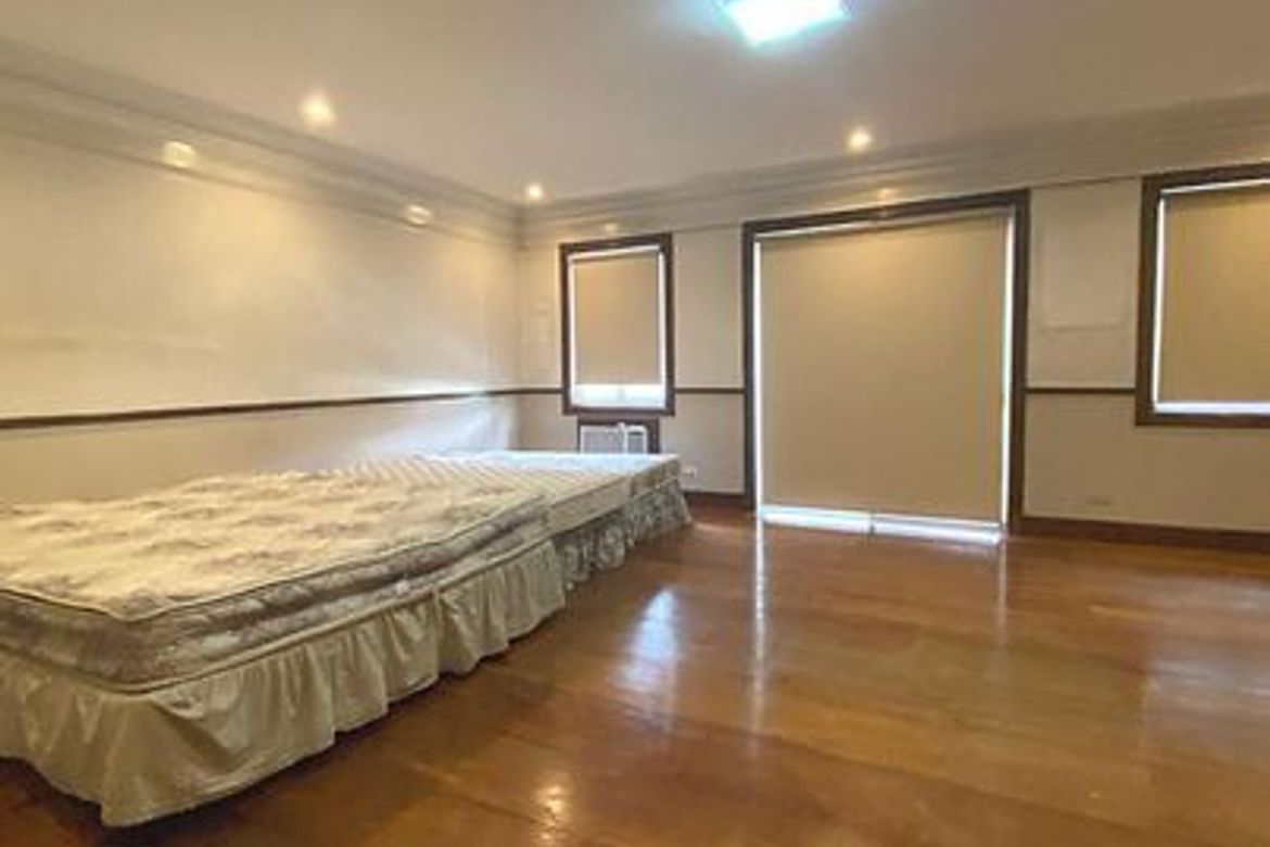 6 Bedroom House for Rent in Bagumbayan, Quezon City, Metro Manila