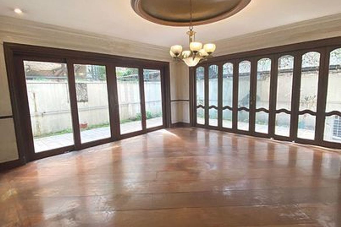 6 Bedroom House for Rent in Bagumbayan, Quezon City, Metro Manila photo 6