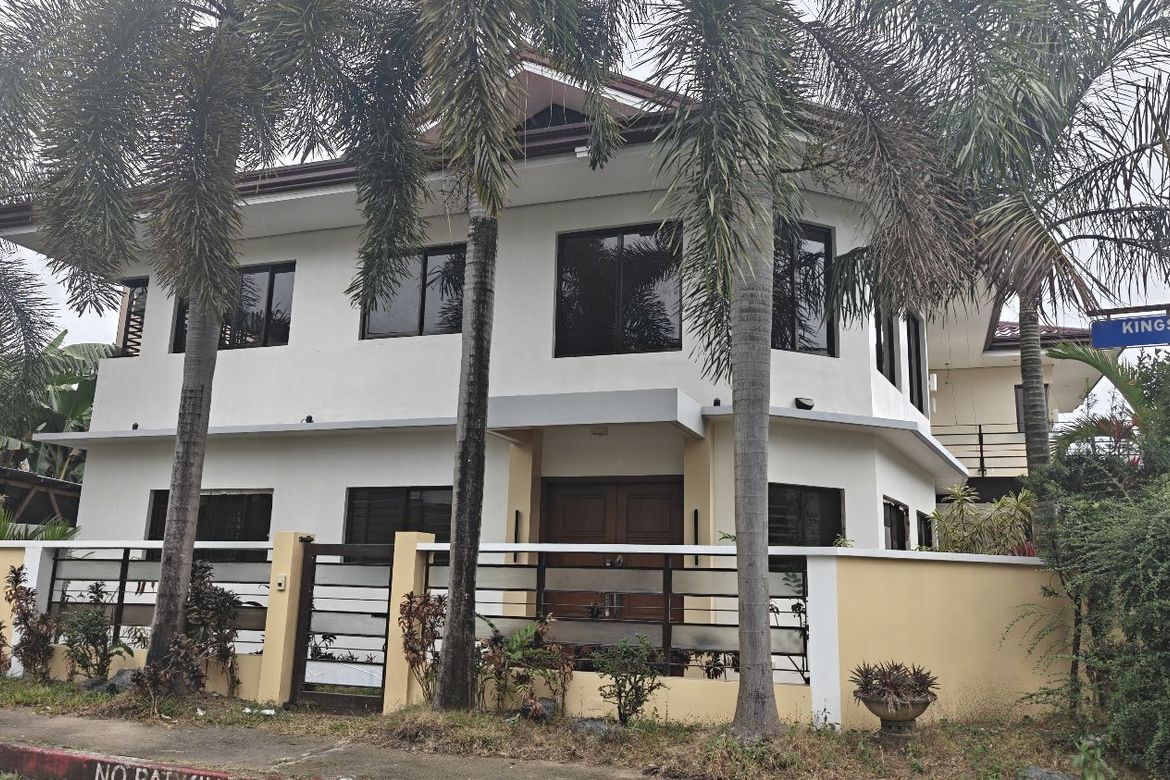 6 Bedroom House for Rent in Batasan Hills, Quezon City, Metro Manila photo 4