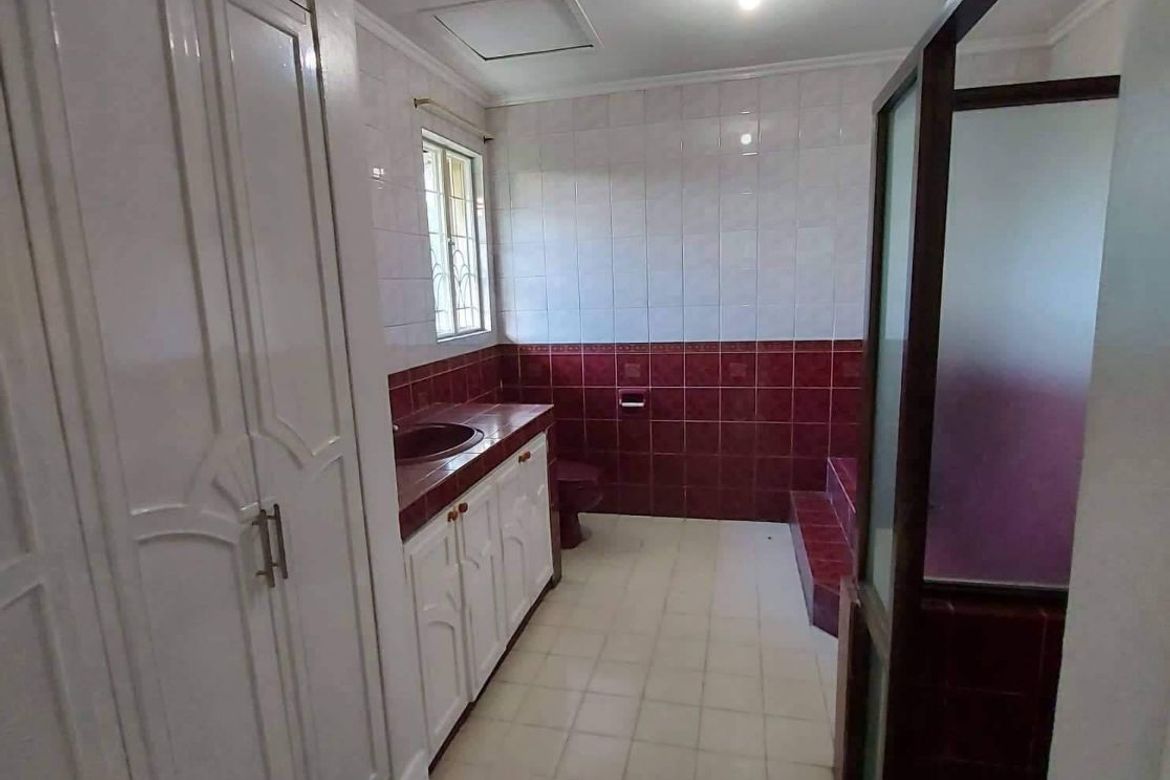 6 Bedroom House for Rent in BF Homes, Parañaque, Metro Manila photo 5