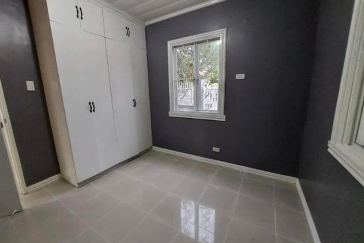 6 Bedroom House for Rent in CITTA ITALIA, Molino II, Bacoor, Cavite photo 2