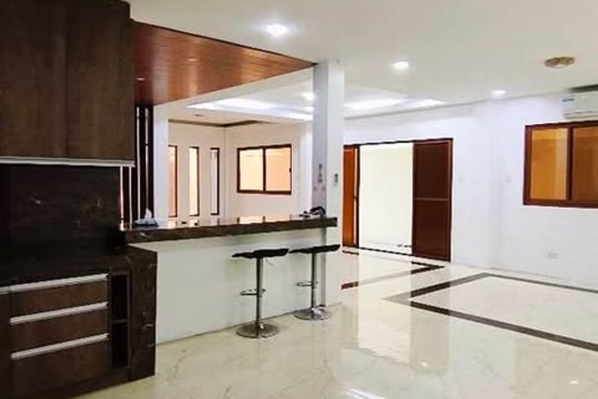 6 Bedroom House for Rent in Don Bosco, Parañaque, Metro Manila photo 4