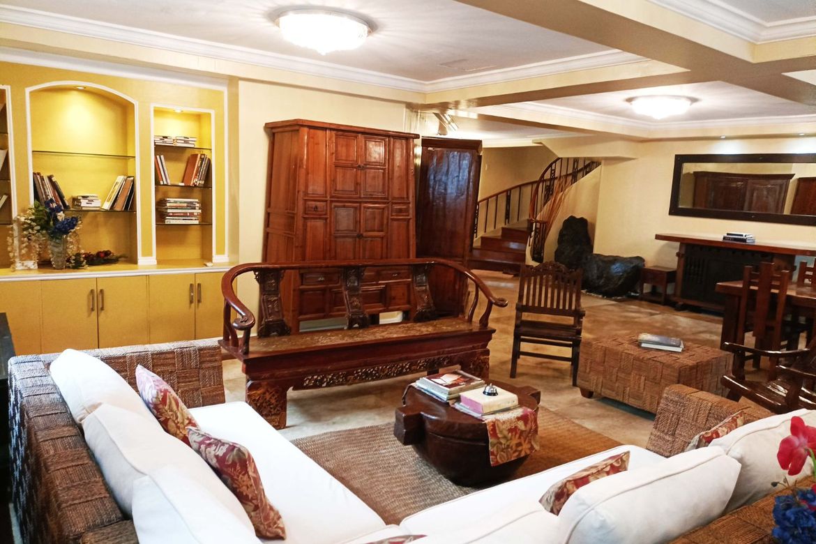 6 Bedroom House for Rent in Merville, Parañaque, Metro Manila photo 6