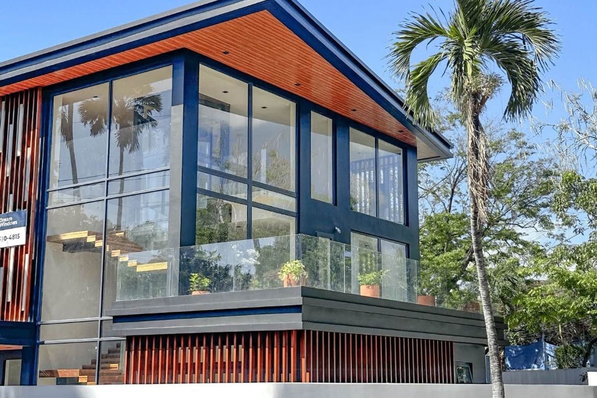 6 Bedroom House for Rent in New Alabang Village, Muntinlupa, Metro Manila