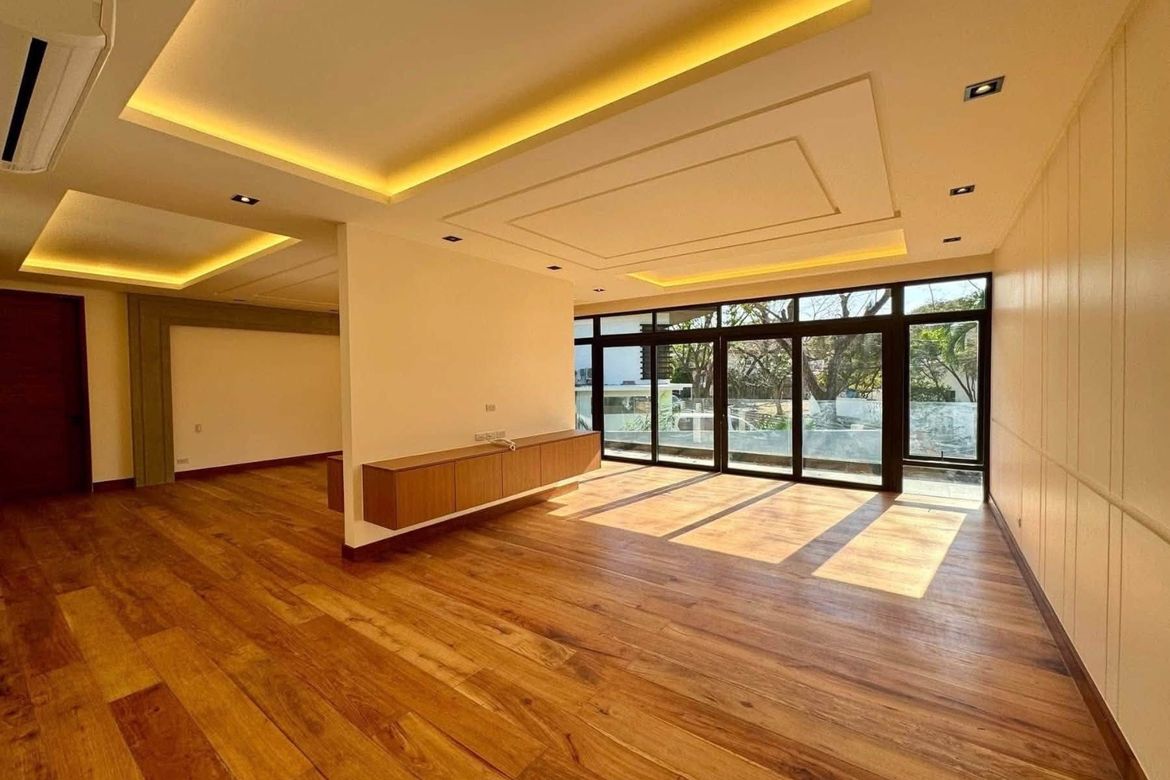 6 Bedroom House for Rent in New Alabang Village, Muntinlupa, Metro Manila photo 8