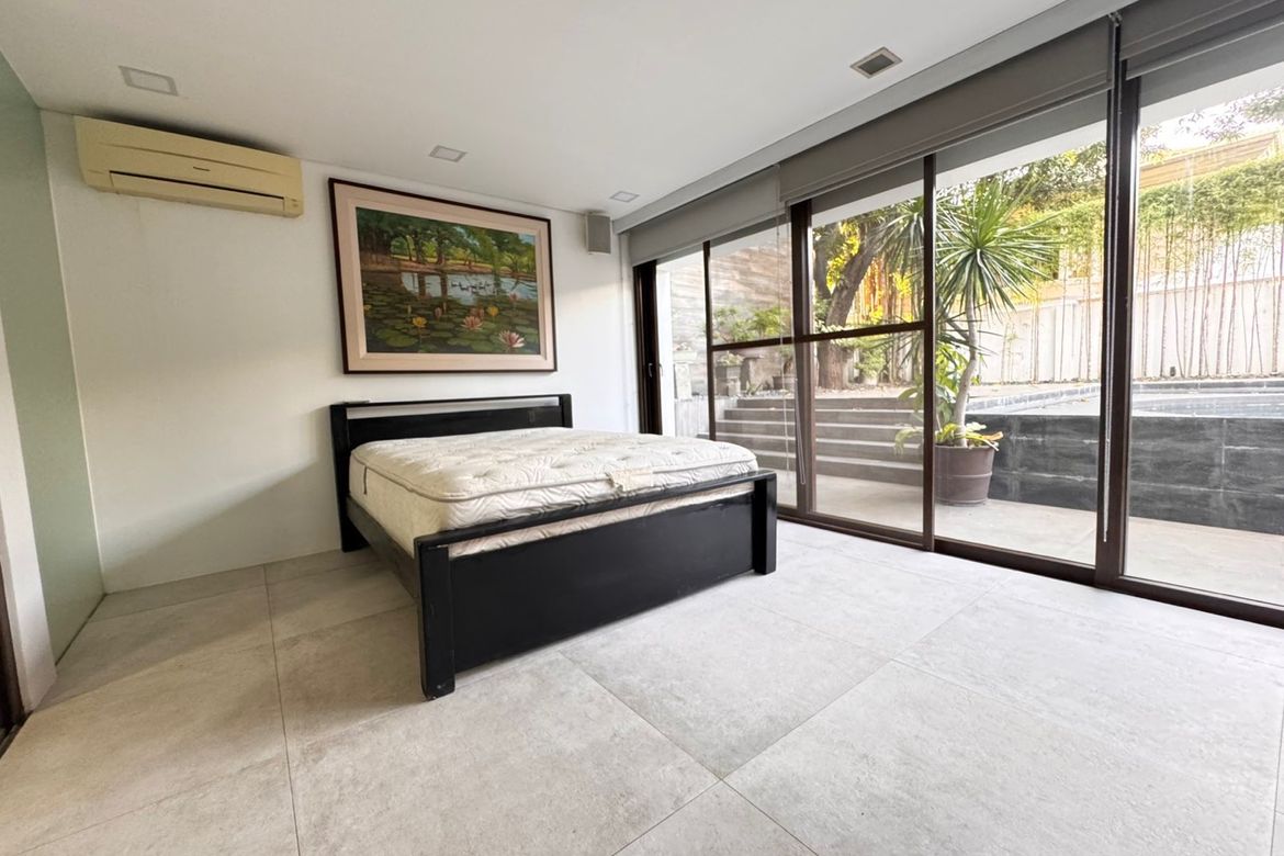 6 Bedroom House for Rent in Ugong Norte, Quezon City, Metro Manila photo 7