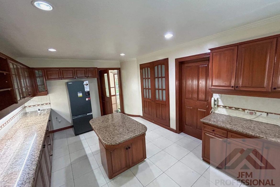 6 Bedroom House for Sale in Ayala Alabang Village, New Alabang Village, Muntinlupa, Metro Manila – photo 6