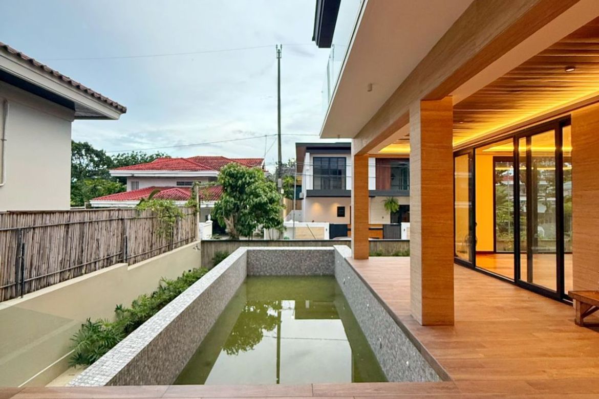 6 Bedroom House for Sale in Ayala Alabang Village, New Alabang Village, Muntinlupa, Metro Manila – photo 2