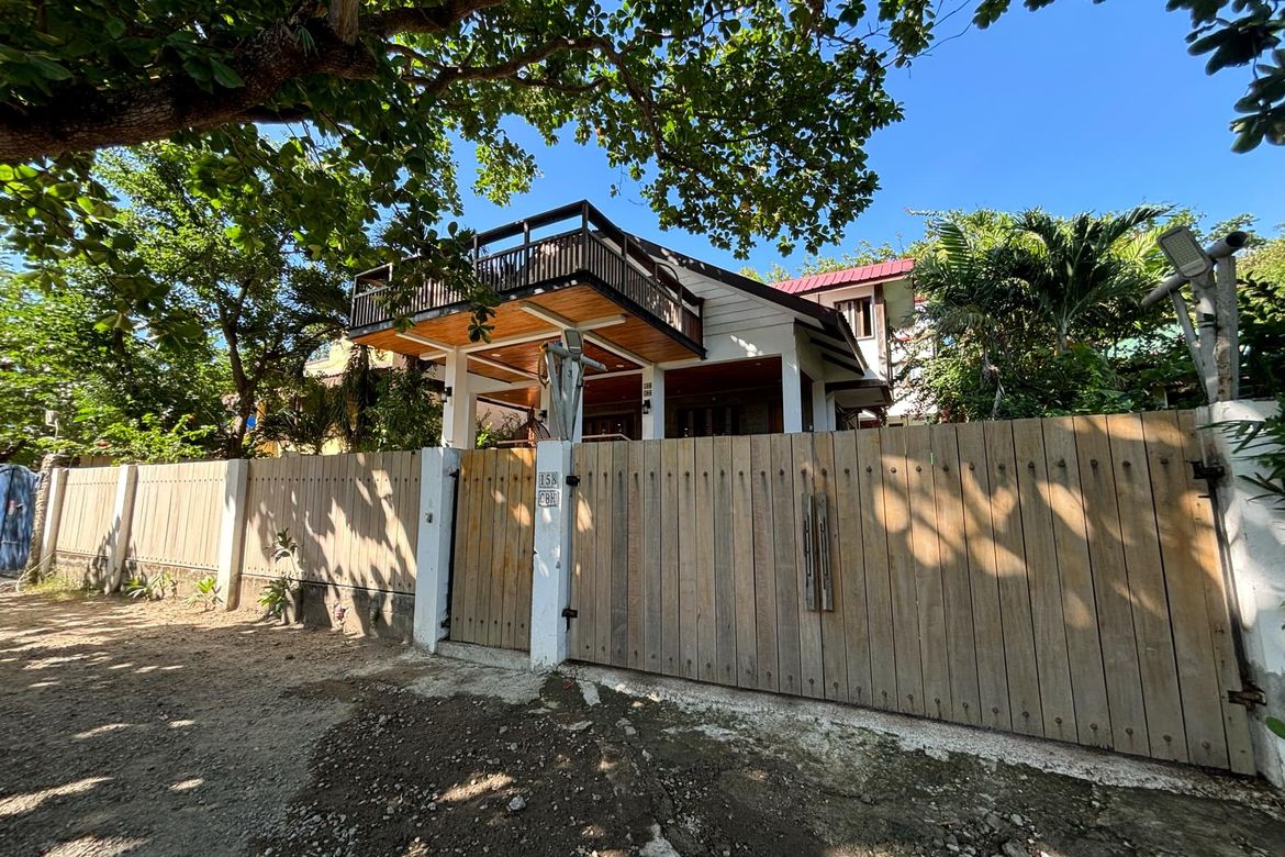 6 Bedroom House for Sale in Bagong Silang, Calatagan, Batangas
