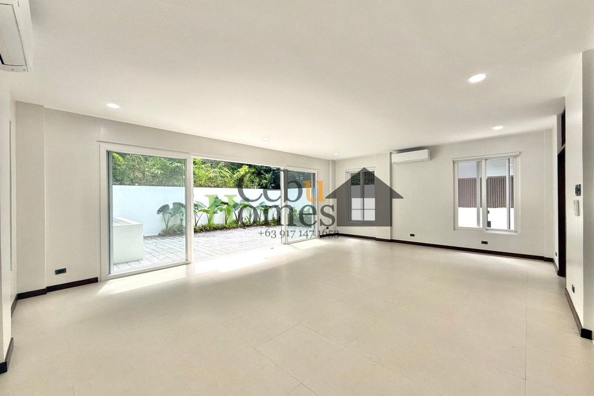 6 Bedroom House for Sale in Banilad, Cebu City, Cebu