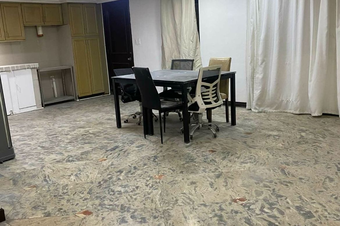 6 Bedroom House for Sale in Barangay 76, Pasay, Metro Manila near LRT-1 EDSA – photo 6