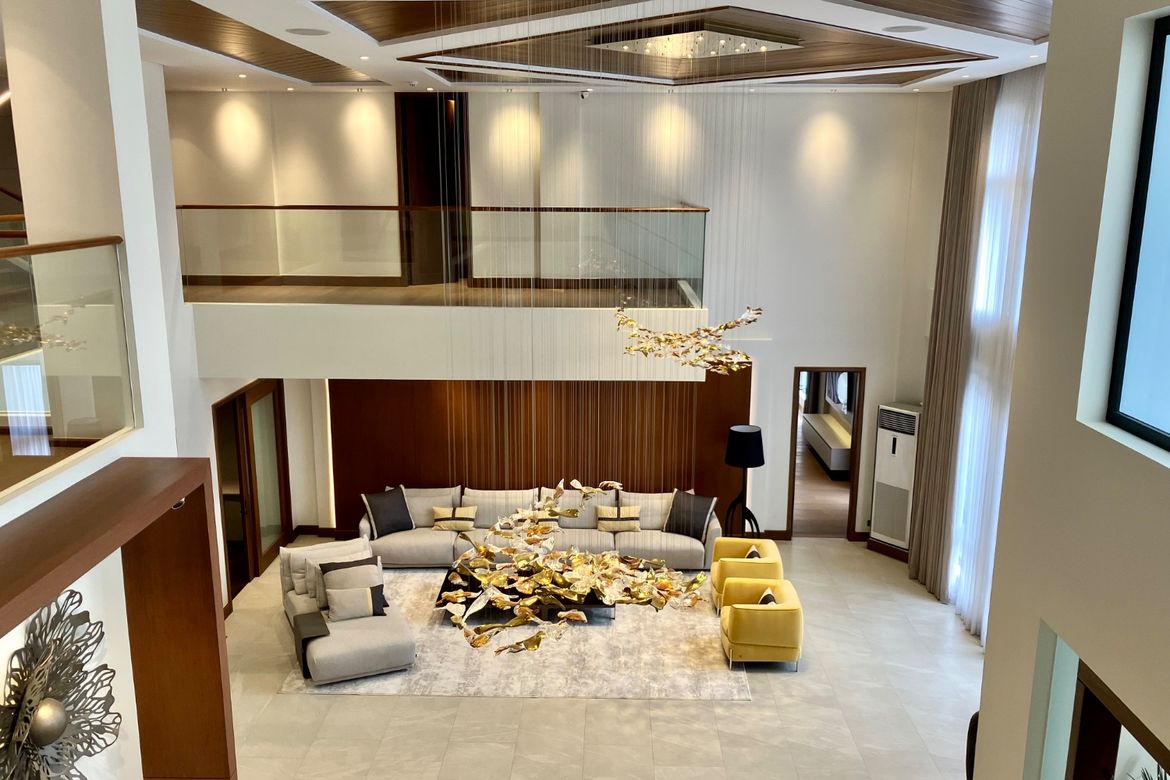 6 Bedroom House for Sale in Batasan Hills, Quezon City, Metro Manila – photo 8