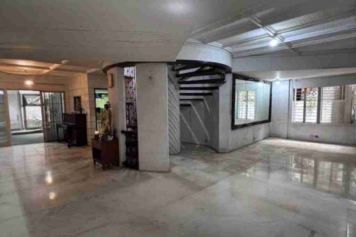 6 Bedroom House for Sale in Bel-Air, Makati, Metro Manila