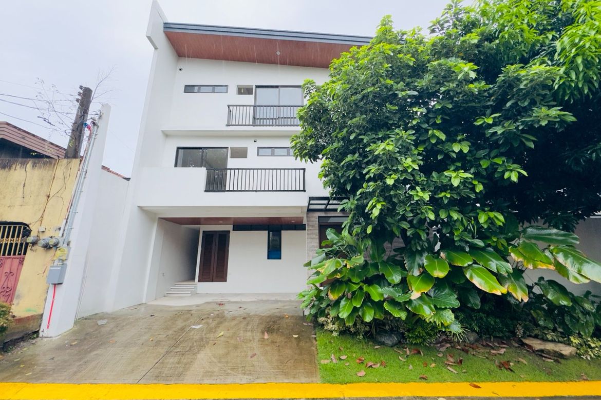 6 Bedroom House for Sale in BF Homes Parañaque, BF Homes, Parañaque, Metro Manila