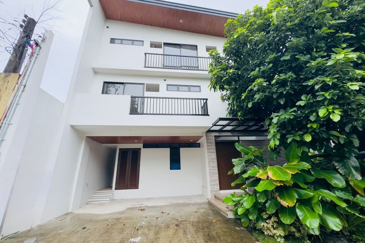 6 Bedroom House for Sale in BF Homes Parañaque, BF Homes, Parañaque, Metro Manila – photo 2