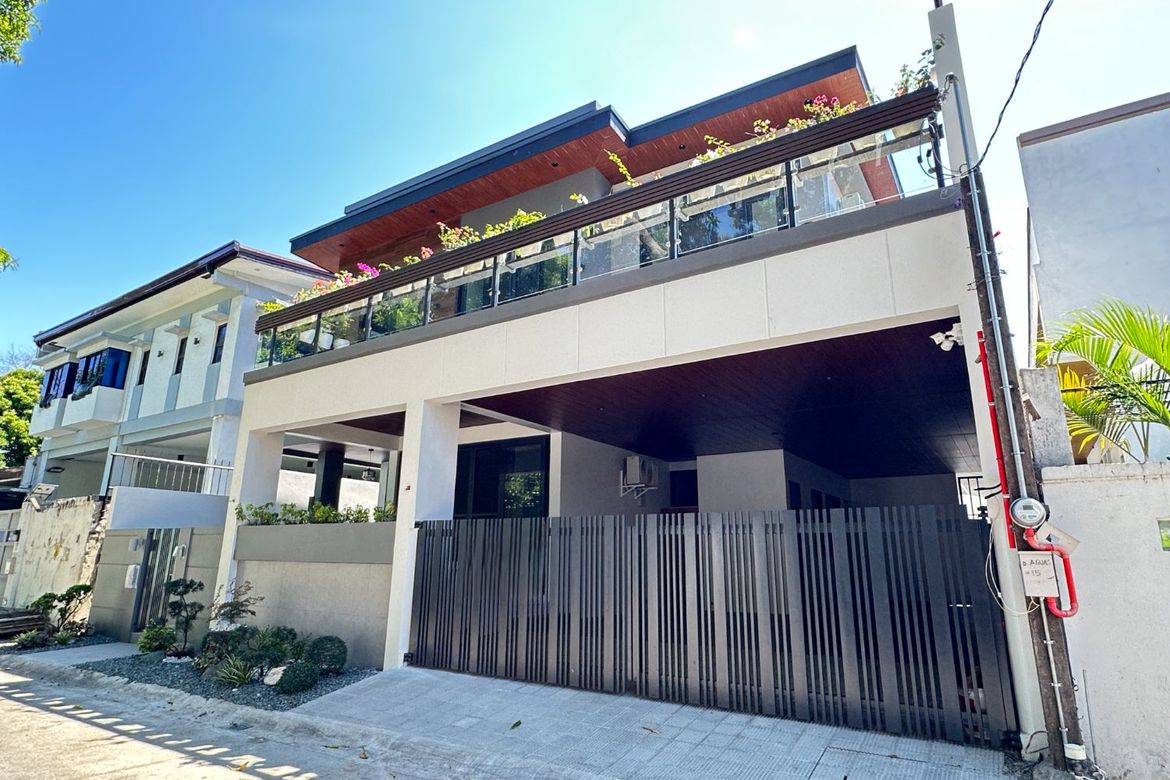 6 Bedroom House for Sale in BF Homes Parañaque, BF Homes, Parañaque, Metro Manila