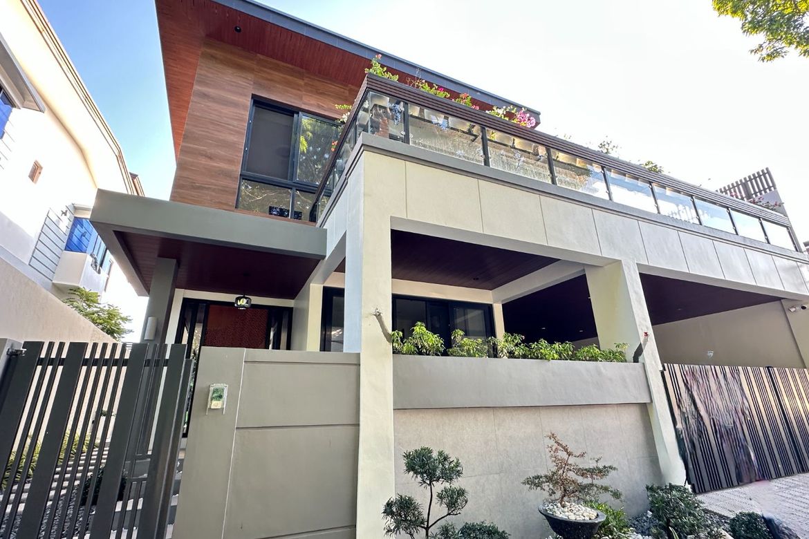 6 Bedroom House for Sale in BF Homes Parañaque, BF Homes, Parañaque, Metro Manila – photo 4