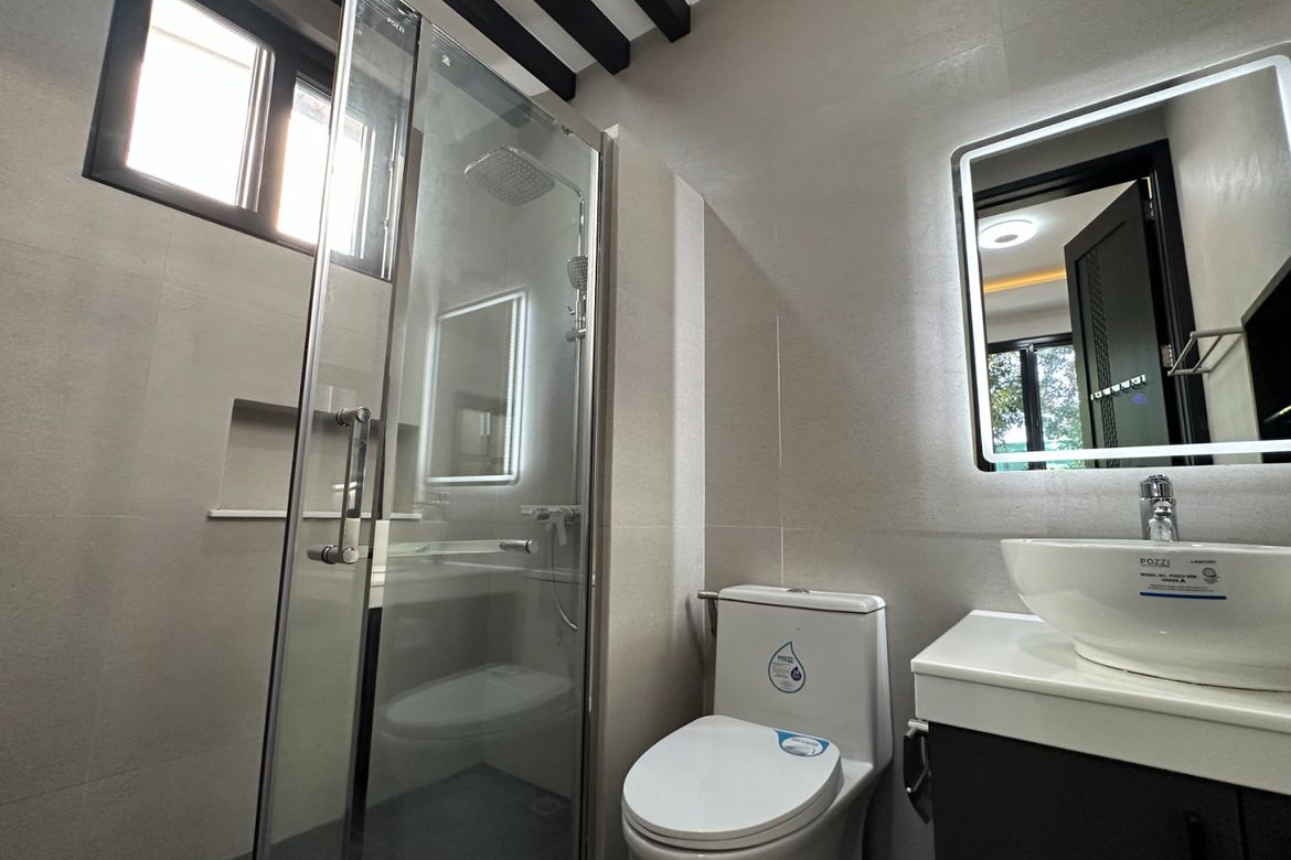 6 Bedroom House for Sale in BF Homes Parañaque, BF Homes, Parañaque, Metro Manila – photo 8