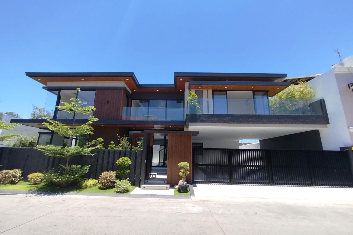 6 Bedroom House for Sale in BF Homes, Parañaque, Metro Manila – photo 2