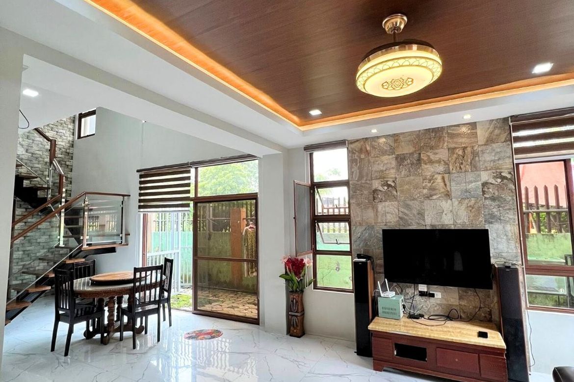6 Bedroom House for Sale in Booy, Tagbilaran, Bohol – photo 2