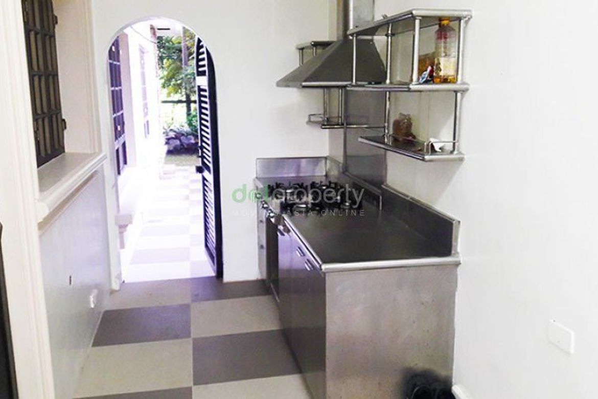 6 Bedroom House for Sale in Cabilang Baybay, Carmona, Cavite – photo 2