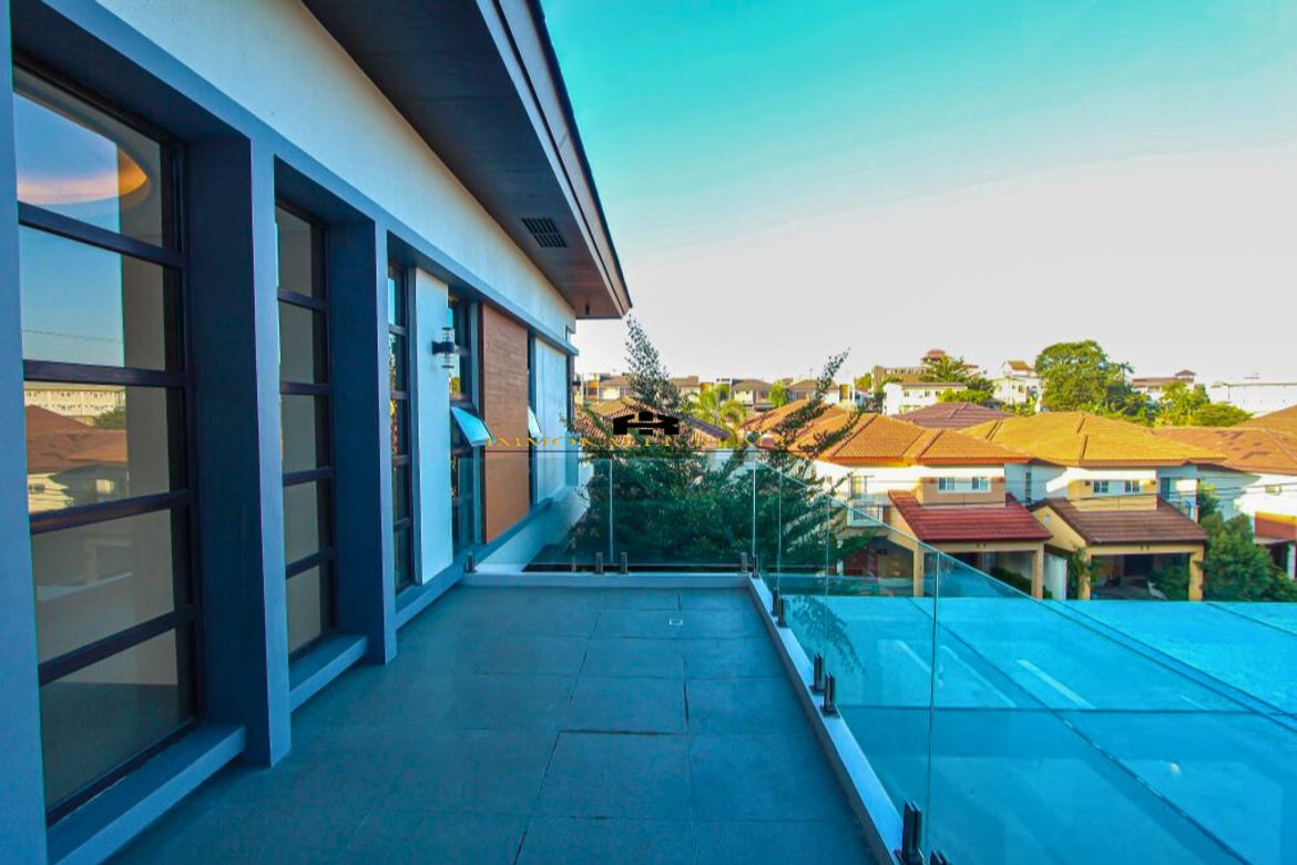 6 Bedroom House for Sale in CASA ROSITA, Adlaon, Cebu City, Cebu