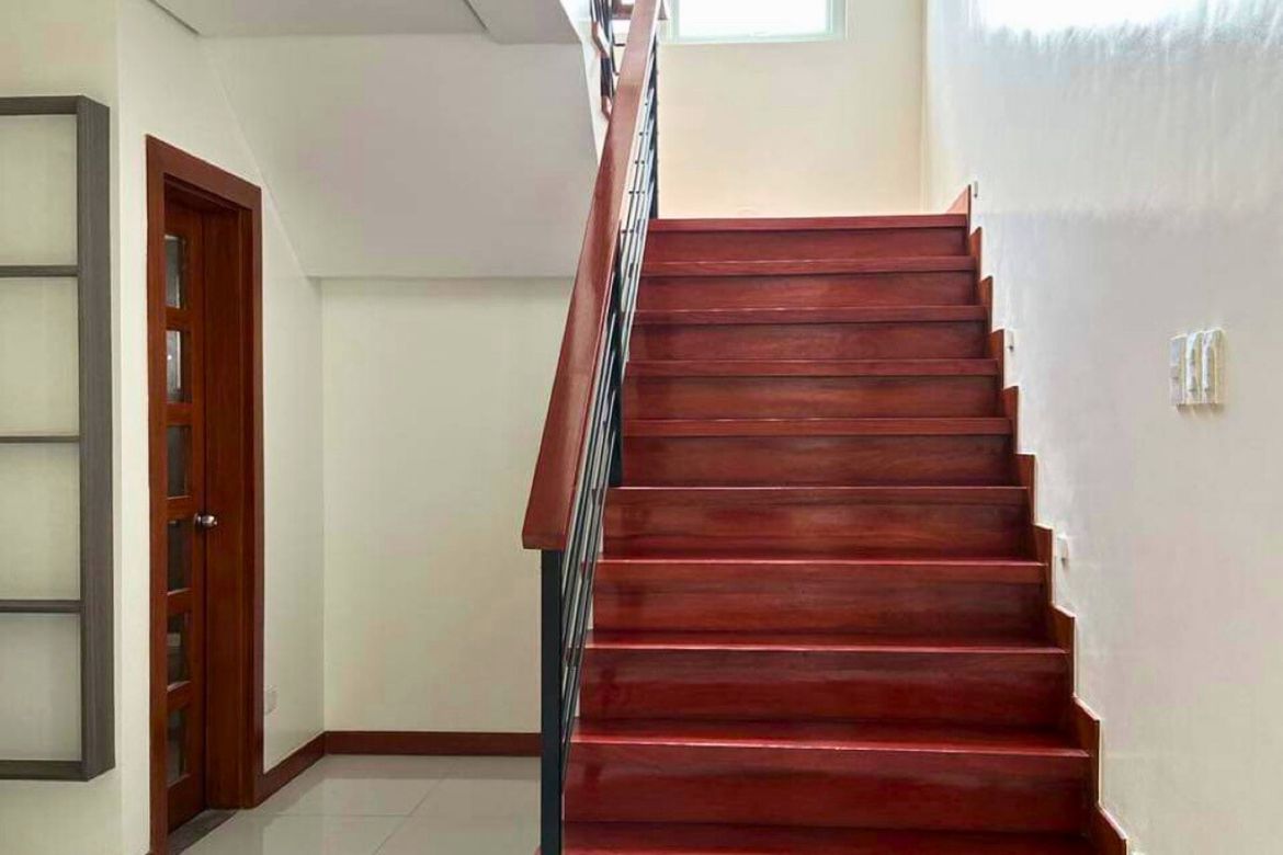 6 Bedroom House for Sale in Commonwealth, Quezon City, Metro Manila – photo 3