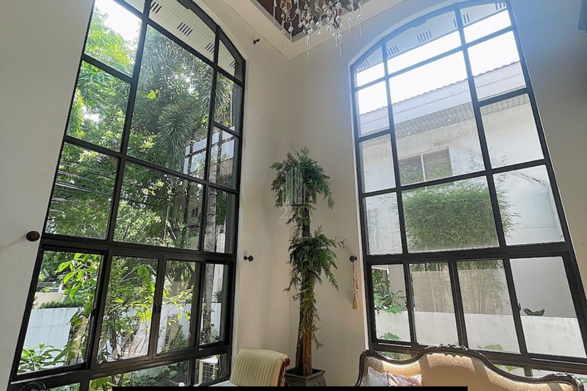 6 Bedroom House for Sale in Cupang, Muntinlupa, Metro Manila