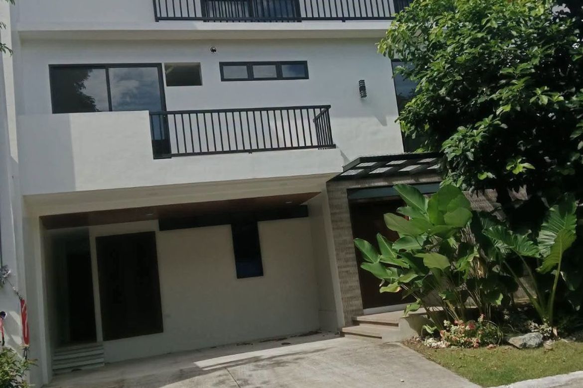 6 Bedroom House for Sale in Cupang, Muntinlupa, Metro Manila